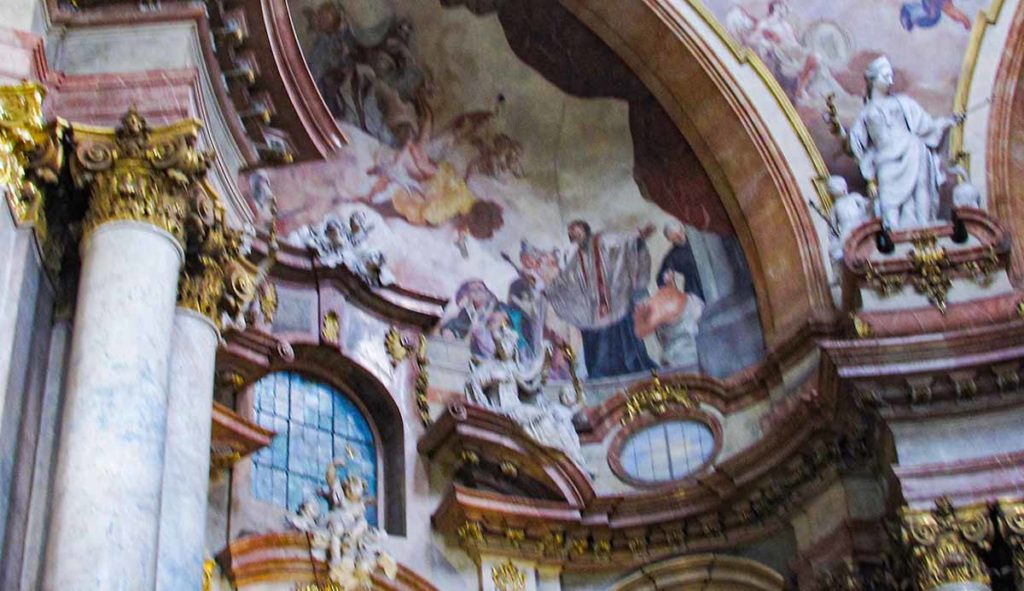 Legenda o ciekawskim mnichu