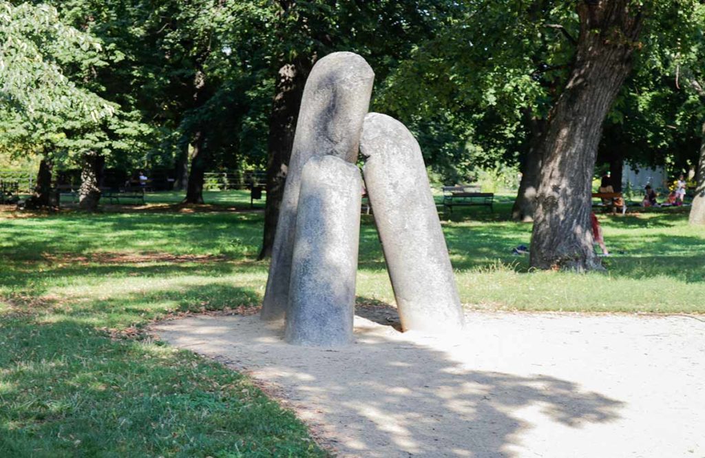 Чортів камінь