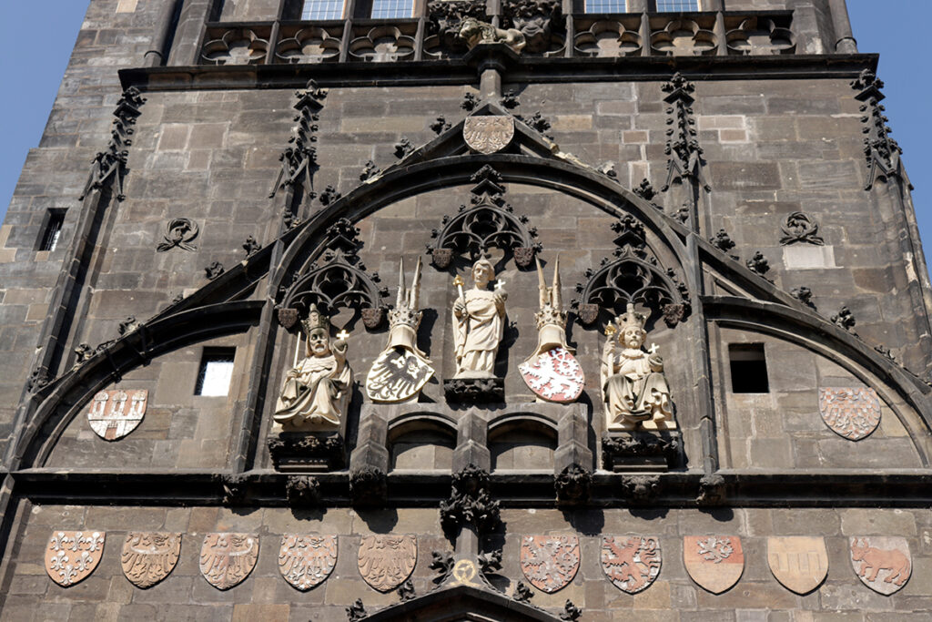 Старомістська Мостова Вежа - зона сонця Старомістська Мостова Вежа - зона сонця