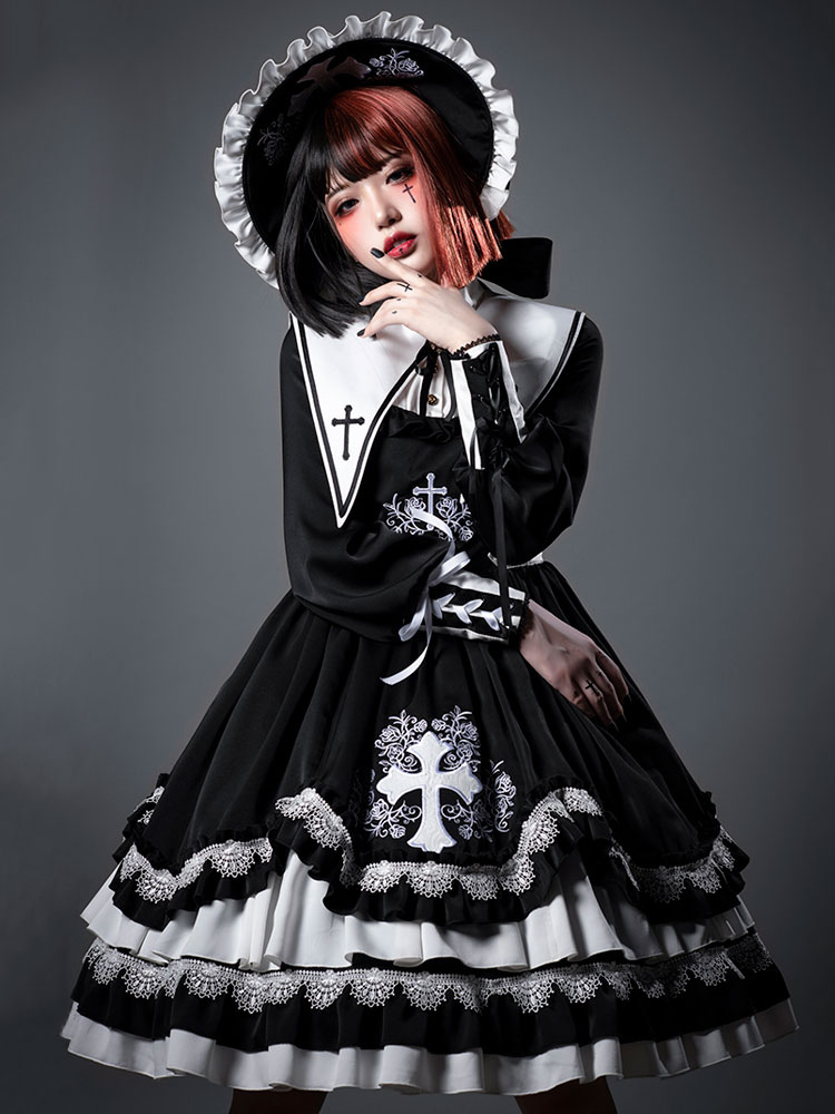 Gothic lolita